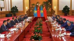Официальный визит в Китай: Б. Сагинтаев провел межправительственные переговоры с Премьером Госсовета КНР Ли Кэцяном и посетил инновационные объекты